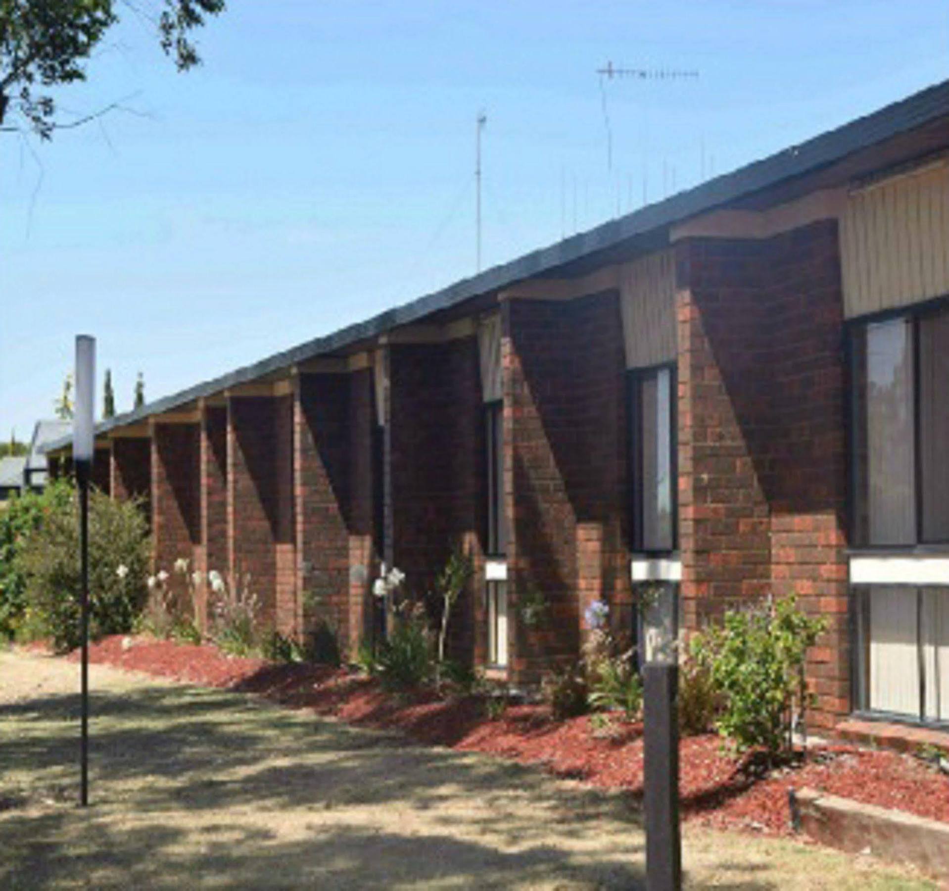 Riviana Motel Deniliquin Ngoại thất bức ảnh