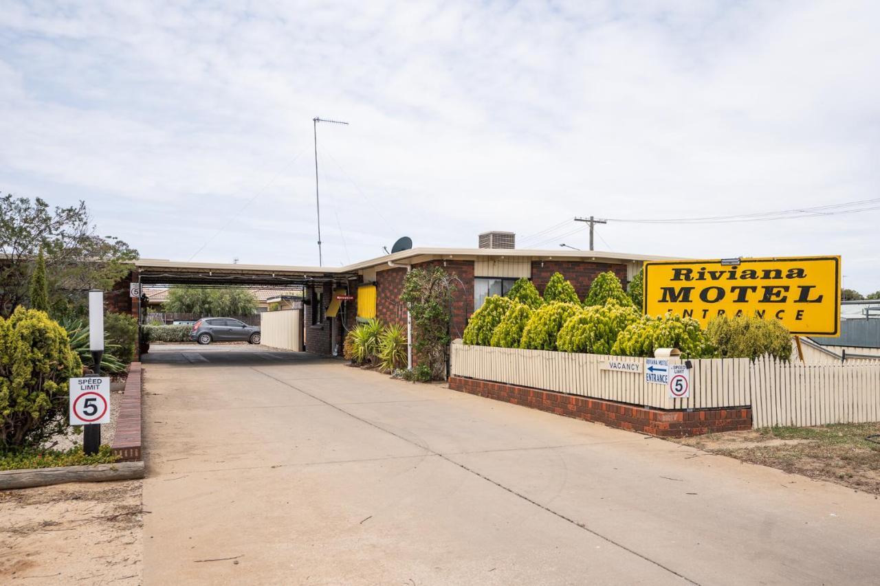 Riviana Motel Deniliquin Ngoại thất bức ảnh